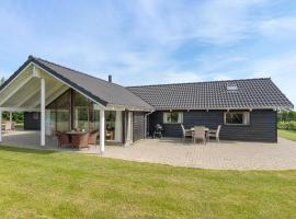 Amazing Home In Otterup With 4 Bedrooms, Sauna And Wifi, luxury hotel in Otterup