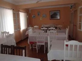 Pensão Restaurante Christine & Irmãos, hotel a Igreja