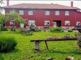 La casona del Pantano, hotel with jacuzzis in Los Campos