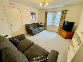 Spacious 2 Bedroom Home in Picturesque Cullen