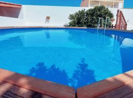 A Casa dos Azulejos, holiday home in Santiago do Cacém