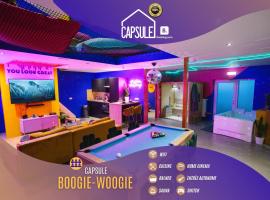 Capsule Boogie-Woogie - JACUZZI - SAUNA - BILLARD - JEUX - ECRAN GÉANT - FILET SUSPENDU - NETFLIX, Hotel in La Louvière