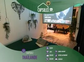 Capsule Thailande I Sauna I Balnéo I Console I jeux en bois I Cinéma I cour intérieure