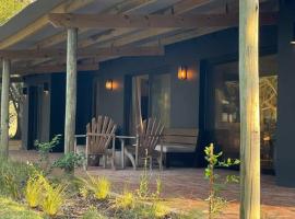 CASA NEGRA Jose Ignacio, cabin in José Ignacio