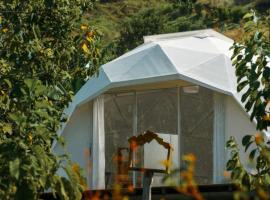 Rainbow Glamping, Familienhotel in Abejorral