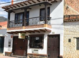 Confortable apartamento cerca de la plaza principal, hotel in Villa de Leyva