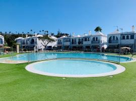 Bungalow Terrace&Pool near the Beach, lejlighed i Maspalomas