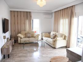 City Center Luxury Spacious apt A&M, hotel in Rhodes Town