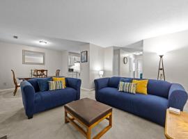 Comfortable Greensboro Condo, hotel in Greensboro