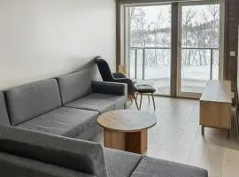 2 Bedroom Nice Apartment In Geilo