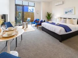 Central Christchurch Santorini Style 1BR Studio