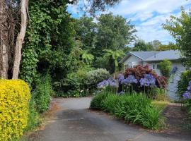 Papa's place, hotel in New Plymouth