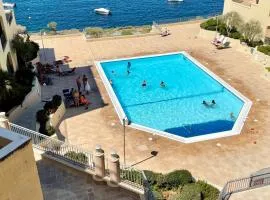 Seaview Family Apartment, Pool, Easy Access to the Sea, Near Mellieħa Bay