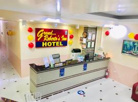 Grand Roberto's Inn, готель у місті Bangued