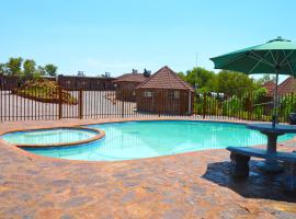 Crocodile Pools Resort, cabin in Gaborone