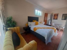 A humble abode that is cozy, apartment sa Centurion