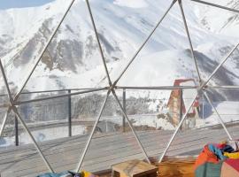 Gudauri Glamping, glamping site in Gudauri