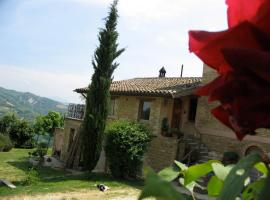 Agriturismo Bellavista: Monte San Martino'da bir çiftlik evi