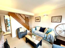 Swan Cottage-cosy by the water, hotel din Emsworth
