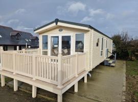 Harries Lodge 2 Aberaeron, campsite in Aberaeron