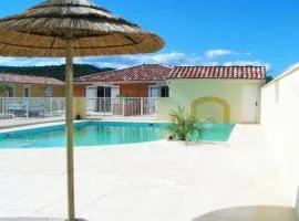 Le Gîte de Marilou classé 3 étoiles Vallon Pont d'Arc, résidence privée piscine