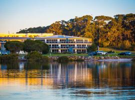 Waterview Luxury Apartments, serviced apartment in Merimbula