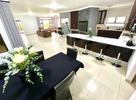 Crossroads Luxury Accommodation, hotel u gradu Svakopmund