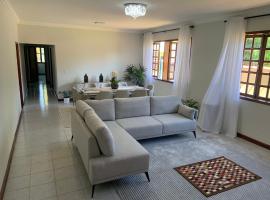 Holambra tá aqui pertinho!, hotel a Engenheiro Coelho