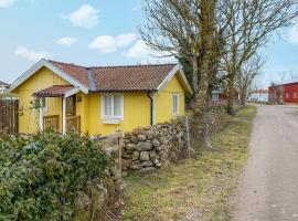 2 Bedroom Amazing Home In Borgholm, cottage in Borgholm