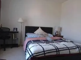 Cozy Room, Spacious Ambiance