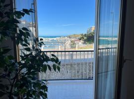 Casa Roberta with balcony and sea view, apartment in Vieste