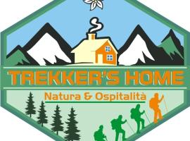 Trekker's Home L'infinito per escursionisti - gruppi e famiglie โรงแรมที่มีที่จอดรถในPessinetto