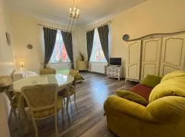 Green Amber Apartment