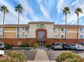 Extended Stay America Suites - Phoenix - Biltmore, hotell i Camelback East i Phoenix