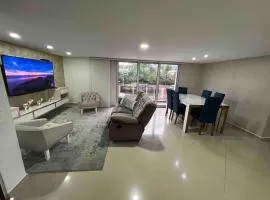 Apto 4 habitaciones privadas 140mtros