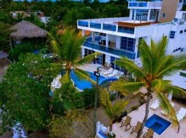 Cabañas Privadas en Playas del Francés con Piscina