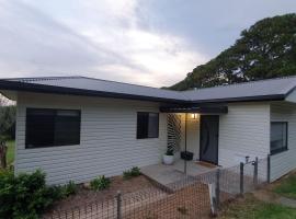 Sand and Swell at Sawtell, room in Sawtell