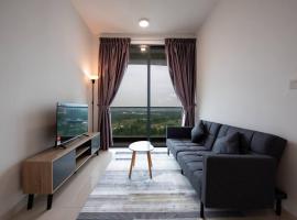 Homely & Cozy 2BR Suite 5mins to Legoland Views, apartment in Kangkar Pendas