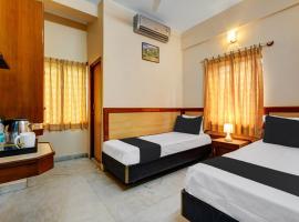 SPOT ON Benaka Delux Lodging & Delux Rooms, hotelli Bangaloressa alueella Sheshadripuram