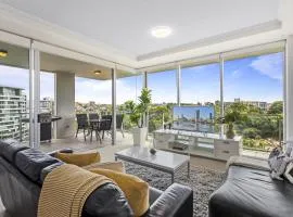 High-Floor 2-Bed CBD Unit With Views & Amenities