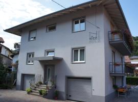 Nenez B&B, cheap hotel in Giovo