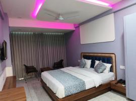 HOTEL HONEY AC ROOMS, homestay in Vadodara