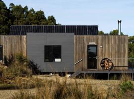 Devil's Lair self-contained eco cabin, hotel a Port Arthur