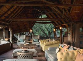 Mashatu Lodge, lodge in Lentswelemoriti