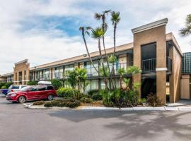 Rodeway Inn and Suites Lakeland, hotel en Providence