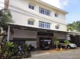 Warina Place Hotel