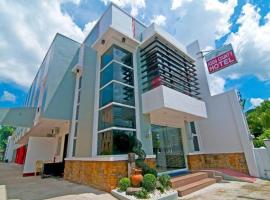 Asog County Hotel, hotel v destinaci Iriga City