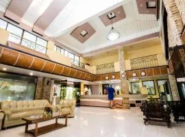Family Country Hotel and Convention Centre、ジェネラル・サントスにあるGeneral Santos International (Buayan) Airport - GESの周辺ホテル