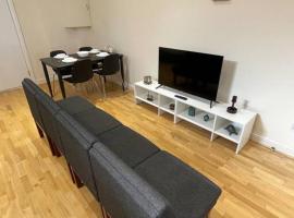 Whole Flat Close To Wembley, hotel in Wealdstone