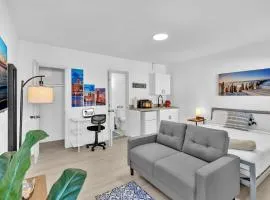 Hollywood Blvd Near The Beach "hotel Like Suite"